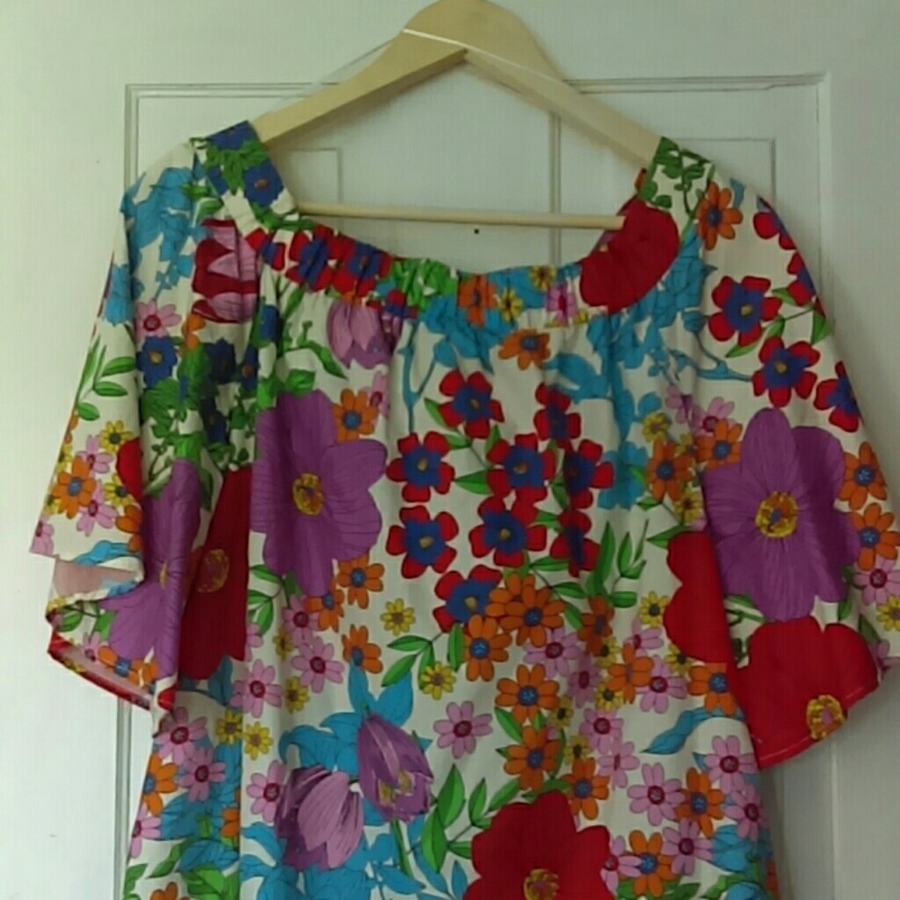 Dress - Picture 2 of 2